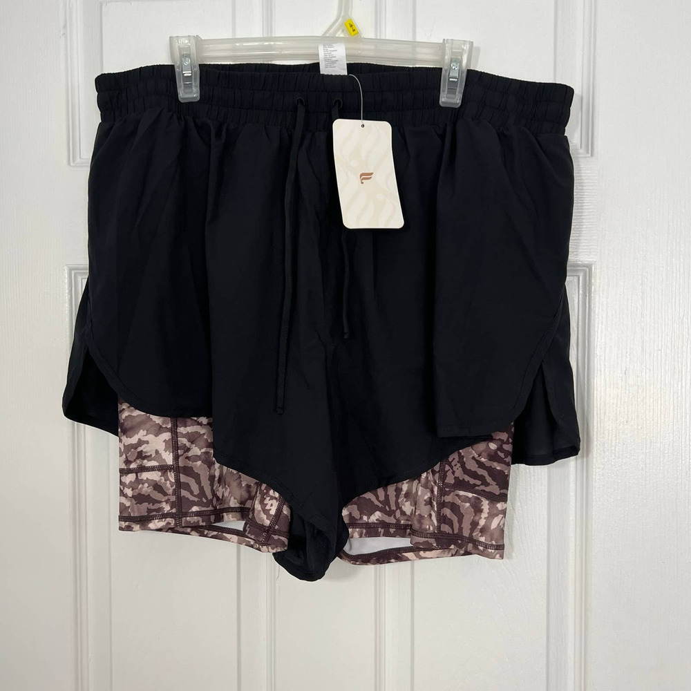 FABLETHICS SLOANE RUNNING SHORTS Black/Smokey Runyon SIZE 1X